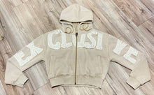 Load image into Gallery viewer, REDFOX RHINESTONE "EXCLUSIVE" CROP HOODIE/STACKED FLEECE PANTS SET (LT KHAKI)