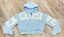 Load image into Gallery viewer, REDFOX RHINESTONE "EXCLUSIVE" CROP HOODIE/STACKED FLEECE PANTS SET (LT BLUE)