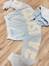 Load image into Gallery viewer, REDFOX RHINESTONE "EXCLUSIVE" CROP HOODIE/STACKED FLEECE PANTS SET (LT BLUE)