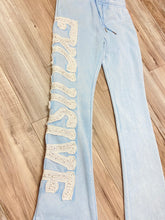Load image into Gallery viewer, REDFOX RHINESTONE "EXCLUSIVE" CROP HOODIE/STACKED FLEECE PANTS SET (LT BLUE)