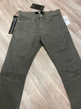 Load image into Gallery viewer, JORDAN CRAIG STACKED JEANS WITH SHREDS JTF934R (CHARCOAL)
