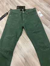 Load image into Gallery viewer, JORDAN CRAIG STACKED JEANS WITH SHREDS JTF934R (HUNTER GREEN)