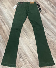 Load image into Gallery viewer, JORDAN CRAIG STACKED JEANS WITH SHREDS JTF934R (HUNTER GREEN)