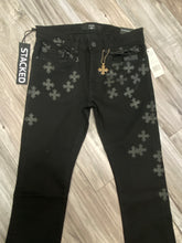 Load image into Gallery viewer, JORDAN CRAIG SYIP CROSS STACKED JEANS JTFP2318 (BLACK)