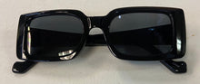 Load image into Gallery viewer, SUNGLASSES KRISTOL (7976)