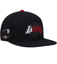 Load image into Gallery viewer, MITCHELL &amp; NESS LOS ANGELES LAKERS BLACK BORN &amp; BRED SNAPBACK