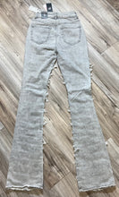 Load image into Gallery viewer, RED FOX WOMEN'S STACKED SUPER FRAYED DENIM PANTS PA4414 (GREY)