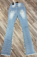 Load image into Gallery viewer, RED FOX WOMEN'S STACKED SUPER FRAYED DENIM PANTS PA4414 (LT BLUE)