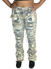 Load image into Gallery viewer, RED FOX WOMEN'S STACKED FRAYED HEAVY TWILL PANTS PA4416 (KHAKI CAMO)