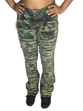 Load image into Gallery viewer, RED FOX WOMEN'S STACKED FRAYED HEAVY TWILL PANTS PA4416 (WOODLAND)