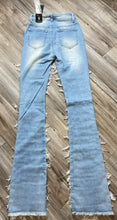 Load image into Gallery viewer, RED FOX WOMEN'S STACKED FRAYED HEAVY DENIM PANTS PA4436 (LT BLUE)