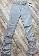 Load image into Gallery viewer, REDFOX WOMEN'S 5 POCKET DENIM STACKED JEANS PA4462 (LT.GREY)