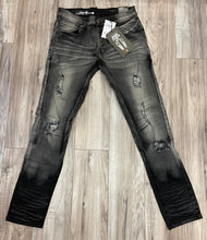 Load image into Gallery viewer, COPPER RIVET DESTRUCTED BLACK JEAN 033034