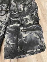 Load image into Gallery viewer, JORDAN CRAIG ALTITUDE REAL TREE BLACK CARGO SHORT