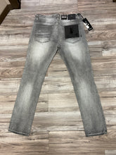 Load image into Gallery viewer, M1967 MAKOBI NOAH JEANS (GRAY WASH)