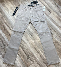 Load image into Gallery viewer, JORDAN CRAIG COLLINS RELAXED FIT JEANS JC990R (LT. GREY)