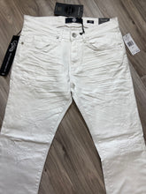 Load image into Gallery viewer, JORDAN CRAIG COLLINS RELAXED FIT JEANS JC990R (WHITE)