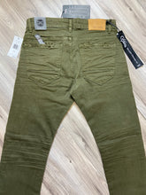 Load image into Gallery viewer, JORDAN CRAIG COLLINS RELAXED FIT JEANS JC990R (ARMY GREEN)