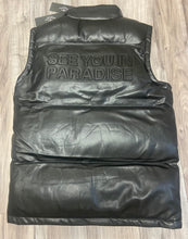 Load image into Gallery viewer, JORDAN CRAIG SYIP EMBOSS PUFFER VEST (BLACK)