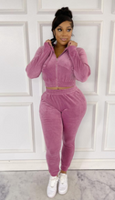 Load image into Gallery viewer, ACCESS LADIES 2PC ACTIVEWEAR VELVET JOGGER OUTFIT SET (MAUVE)