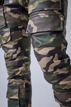 Load image into Gallery viewer, JORDAN CRAIG STACKED "SYIP THRILLER" CARGO PANTS JRF2250C (VINTAGE CAMO)