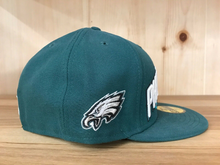 Load image into Gallery viewer, PHILADELPHIA EAGLES NEW ERA FITTED HAT ON FIELD - MIDNIGHT GREEN