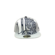 Load image into Gallery viewer, Detroit Lions New Era Oversized Logo Fitted Cap - Grey/Navy