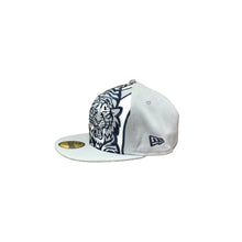 Load image into Gallery viewer, Detroit Lions New Era Oversized Logo Fitted Cap - Grey/Navy