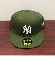 Load image into Gallery viewer, New York Yankees New Era Game Authentic Collection 59FIFTY Fitted Hat - Rifle Green