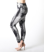 Load image into Gallery viewer, REDFOX HIGHWAIST HIP RIP-OFF JEAN (BLACK) PA0595