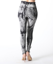 Load image into Gallery viewer, REDFOX HIGHWAIST HIP RIP-OFF JEAN (BLACK) PA0595